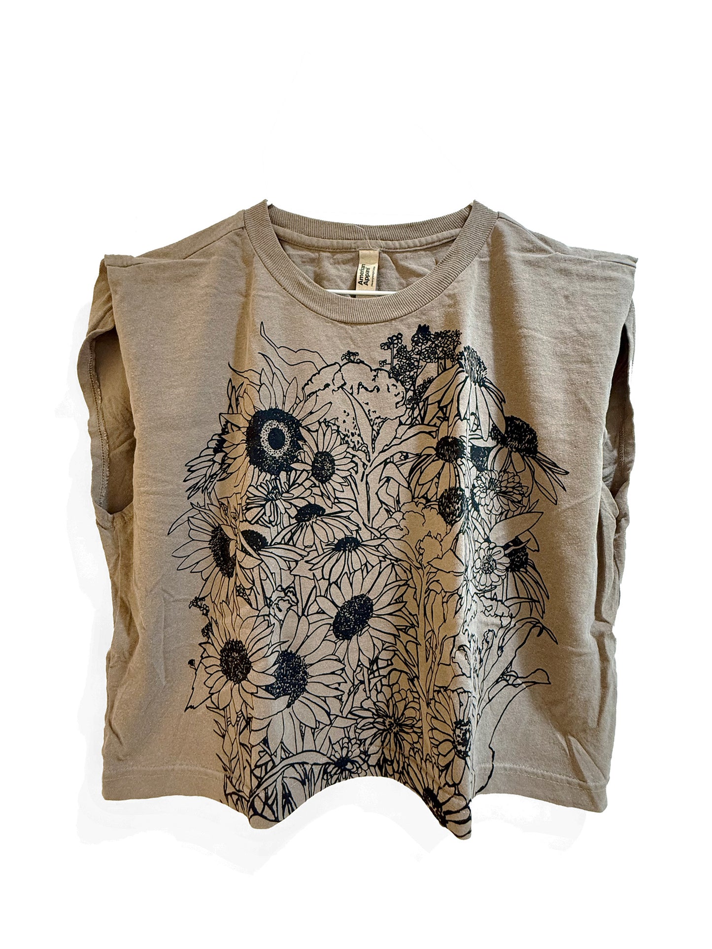 Hand-printed summer botanical crop top with floral design in sustainable cotton