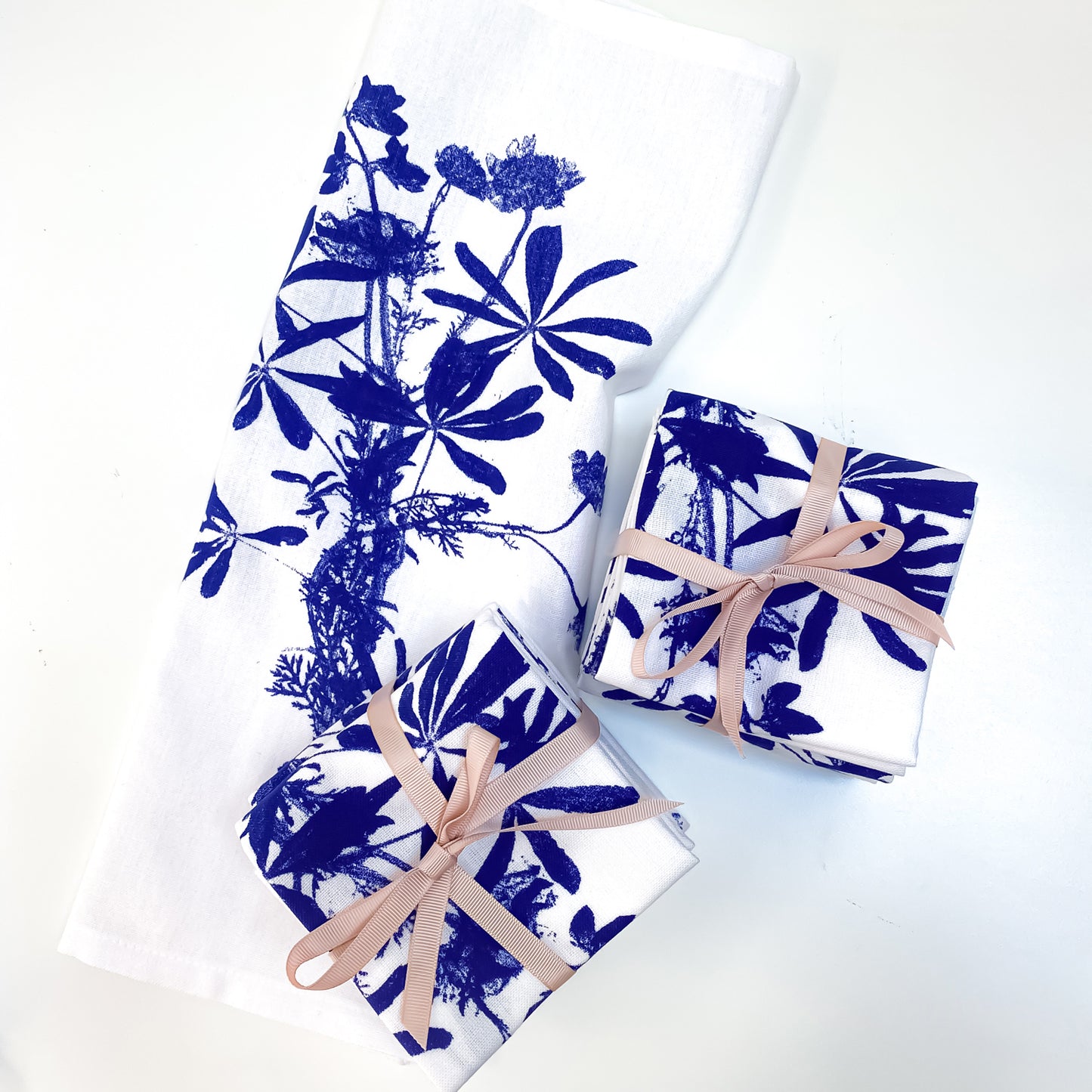 Bluebonnet Bouquet Napkin Set - White